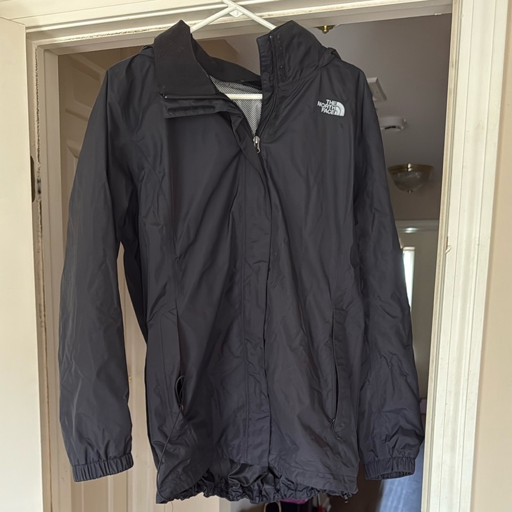 The North Face Black Rain Windbreaker Lightweight Sporty Design
